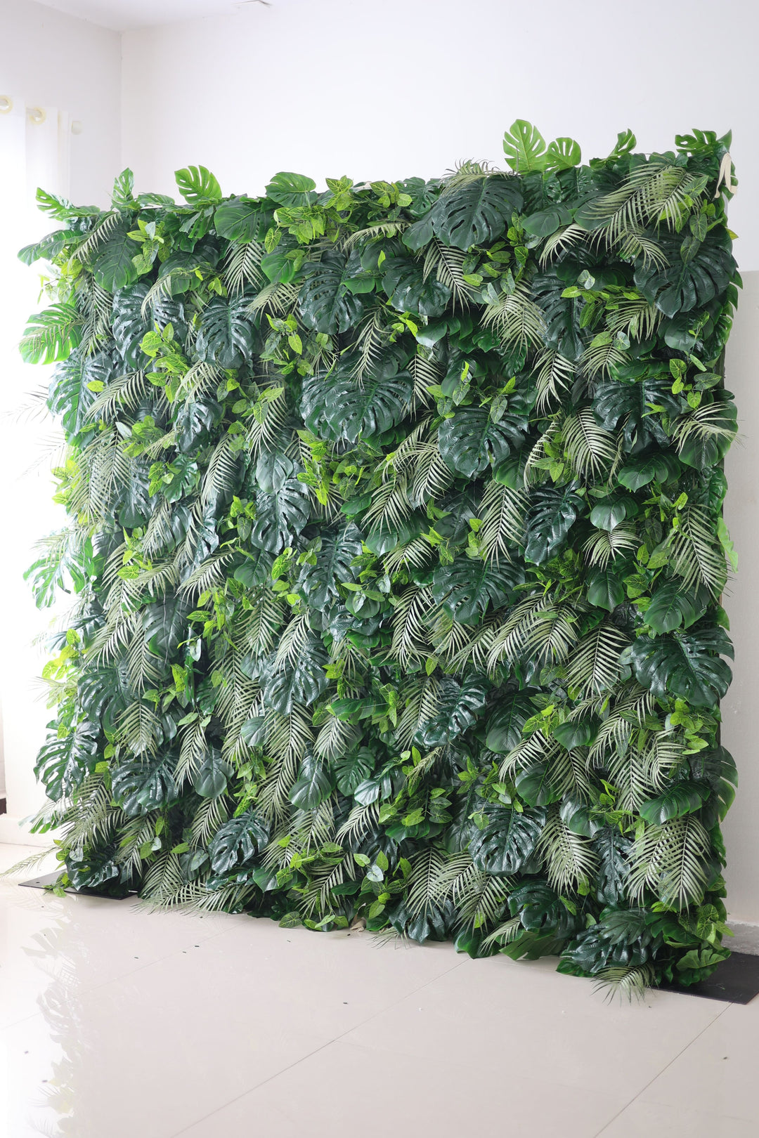 Green Silk Fern And Turtle Back Leaves Mixed Grass Wall, Artificial Flower Wall Backdrop